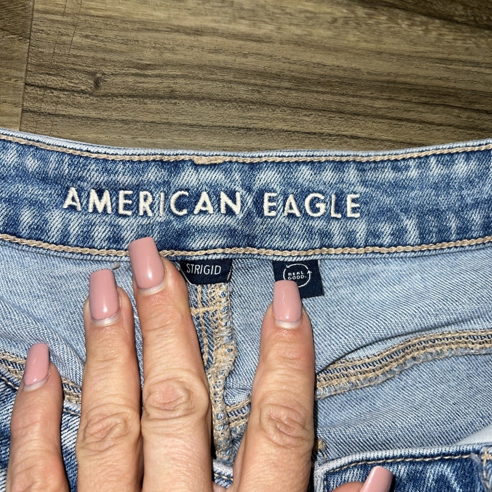American Eagle Mom Jean Size 6 Distressed Worn - Picture 4 of 7